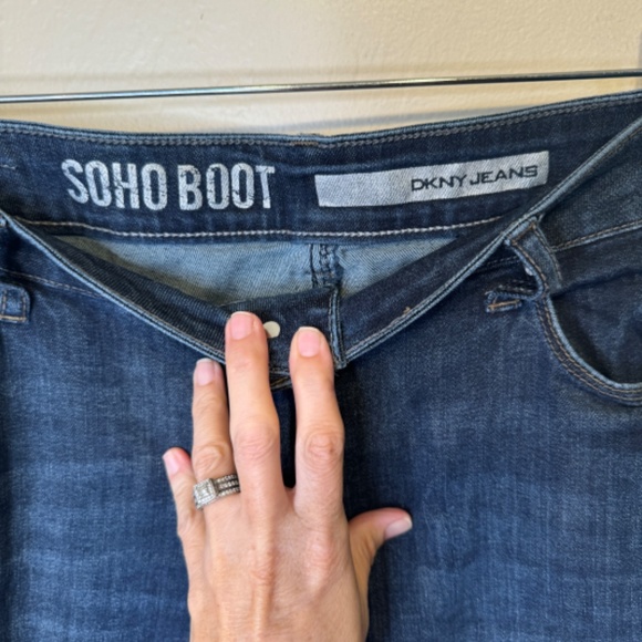 DKNY | Soho Boot Mid-Plus Size Mid Rise Stretchy Boho Bootcut Jeans - Picture 8 of 12